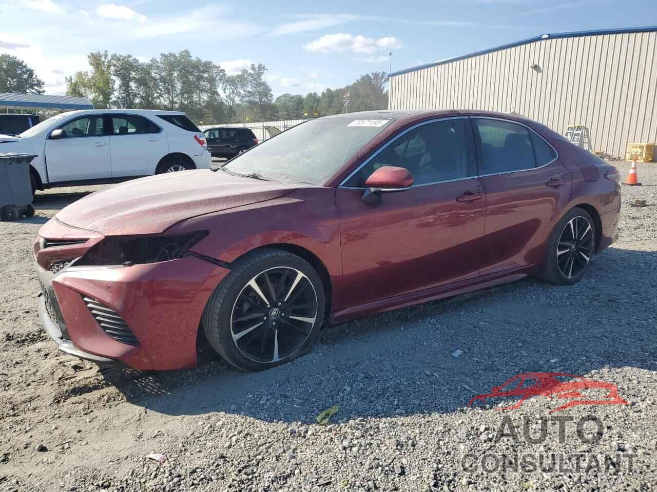 TOYOTA CAMRY 2018 - 4T1B61HK1JU508342