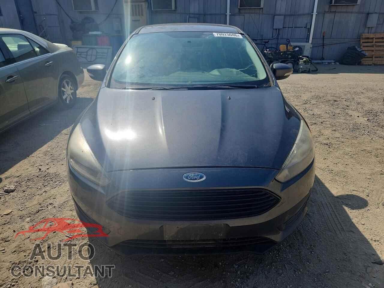 FORD FOCUS 2017 - 1FADP3FE5HL306919