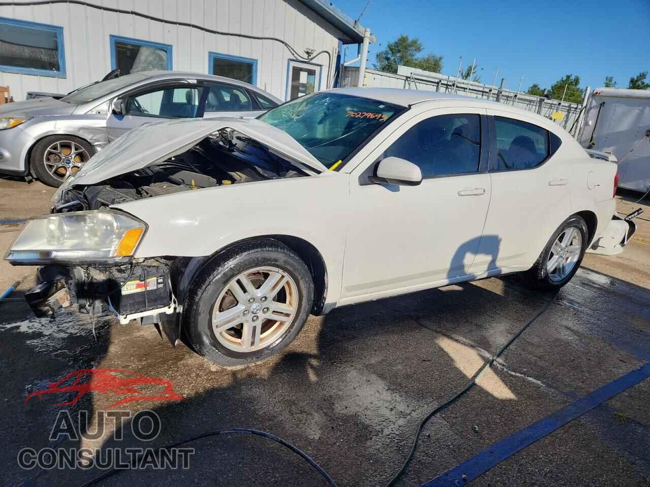 DODGE AVENGER 2010 - 1B3CC5FB3AN152256