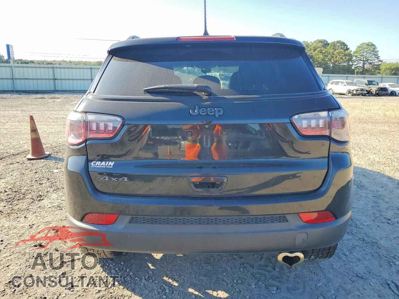 JEEP COMPASS 2021 - 3C4NJDEB0MT596515