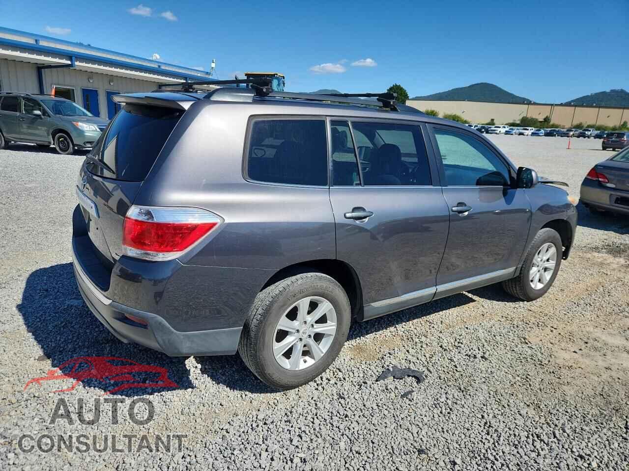 TOYOTA HIGHLANDER 2011 - 5TDBK3EH8BS060871