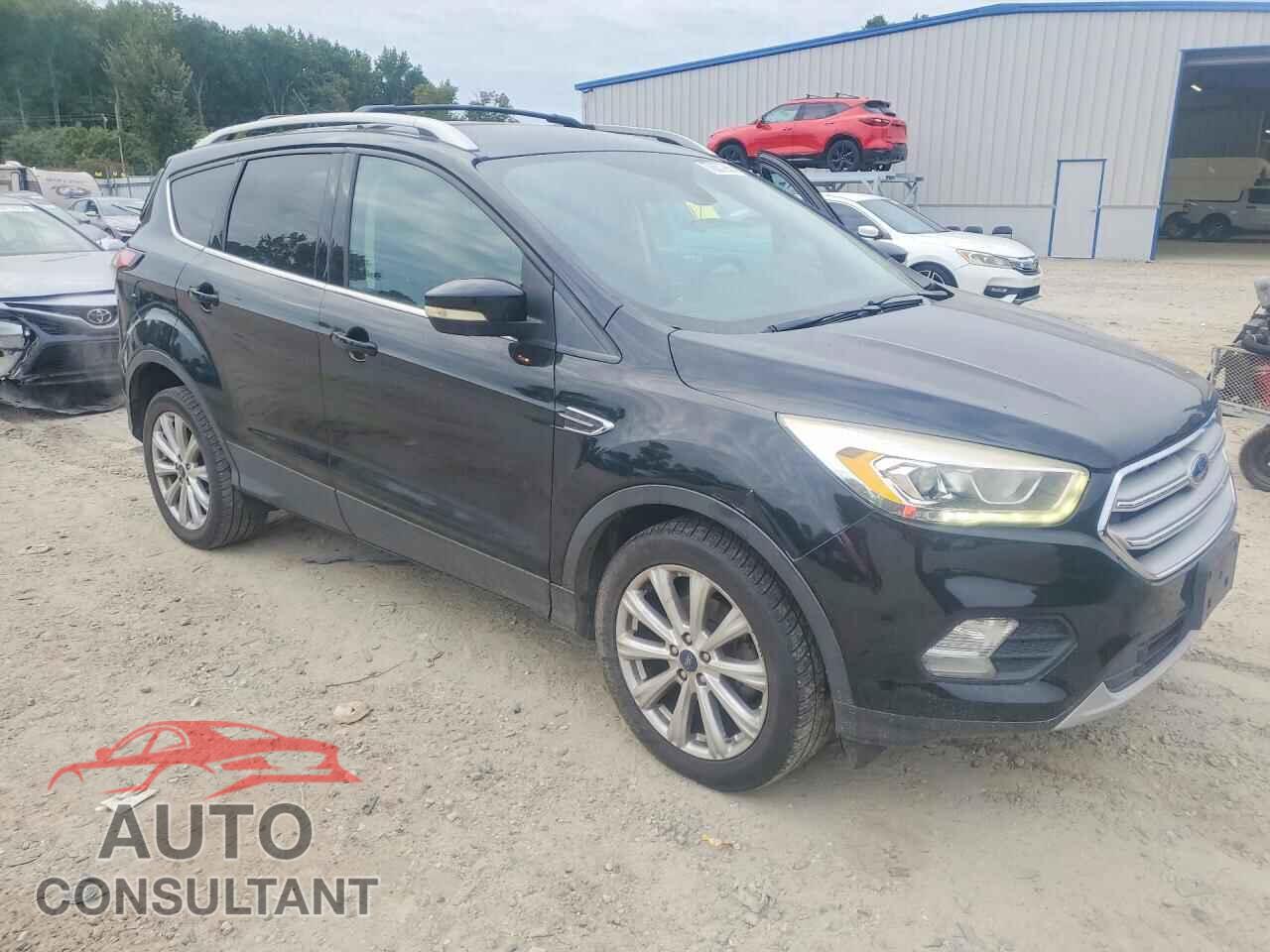 FORD ESCAPE 2017 - 1FMCU0JD2HUC07802