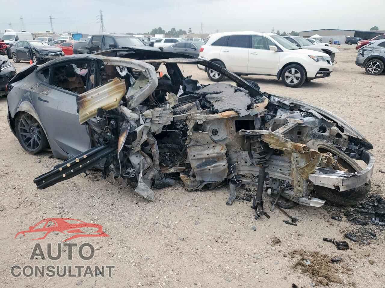 TESLA MODEL 3 2025 - 5YJ3E1EA7SF901859