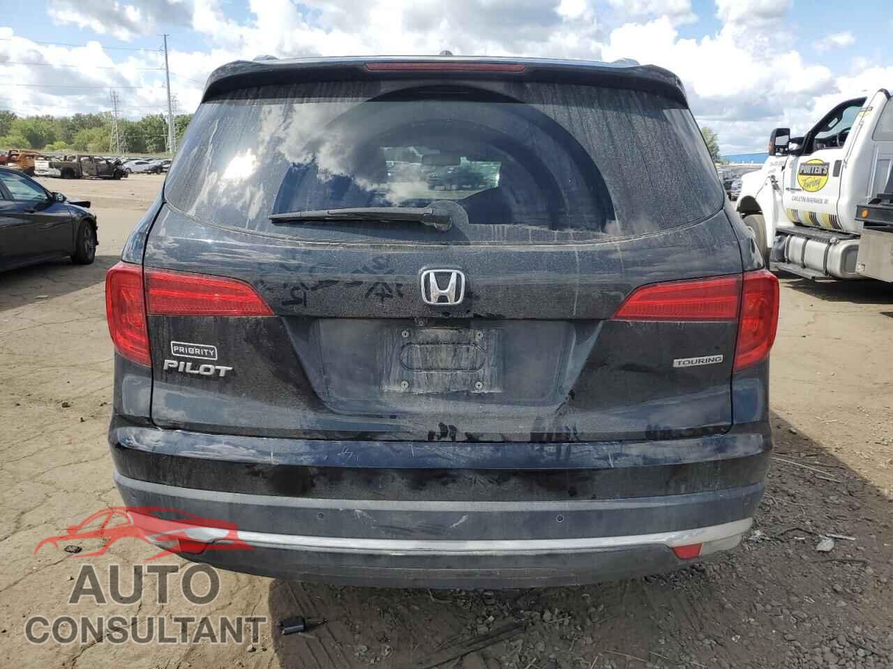 HONDA PILOT 2018 - 5FNYF5H91JB021704