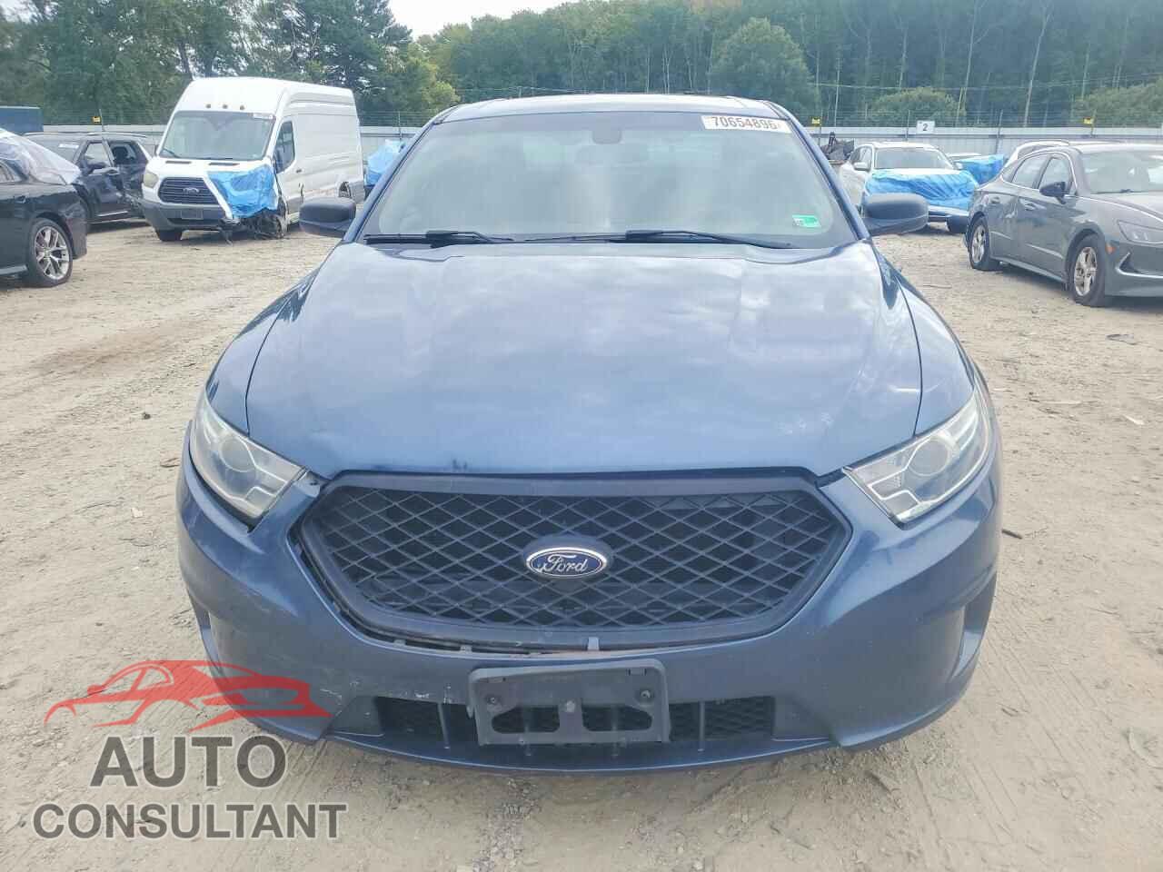 FORD TAURUS 2017 - 1FAHP2MK4HG129437
