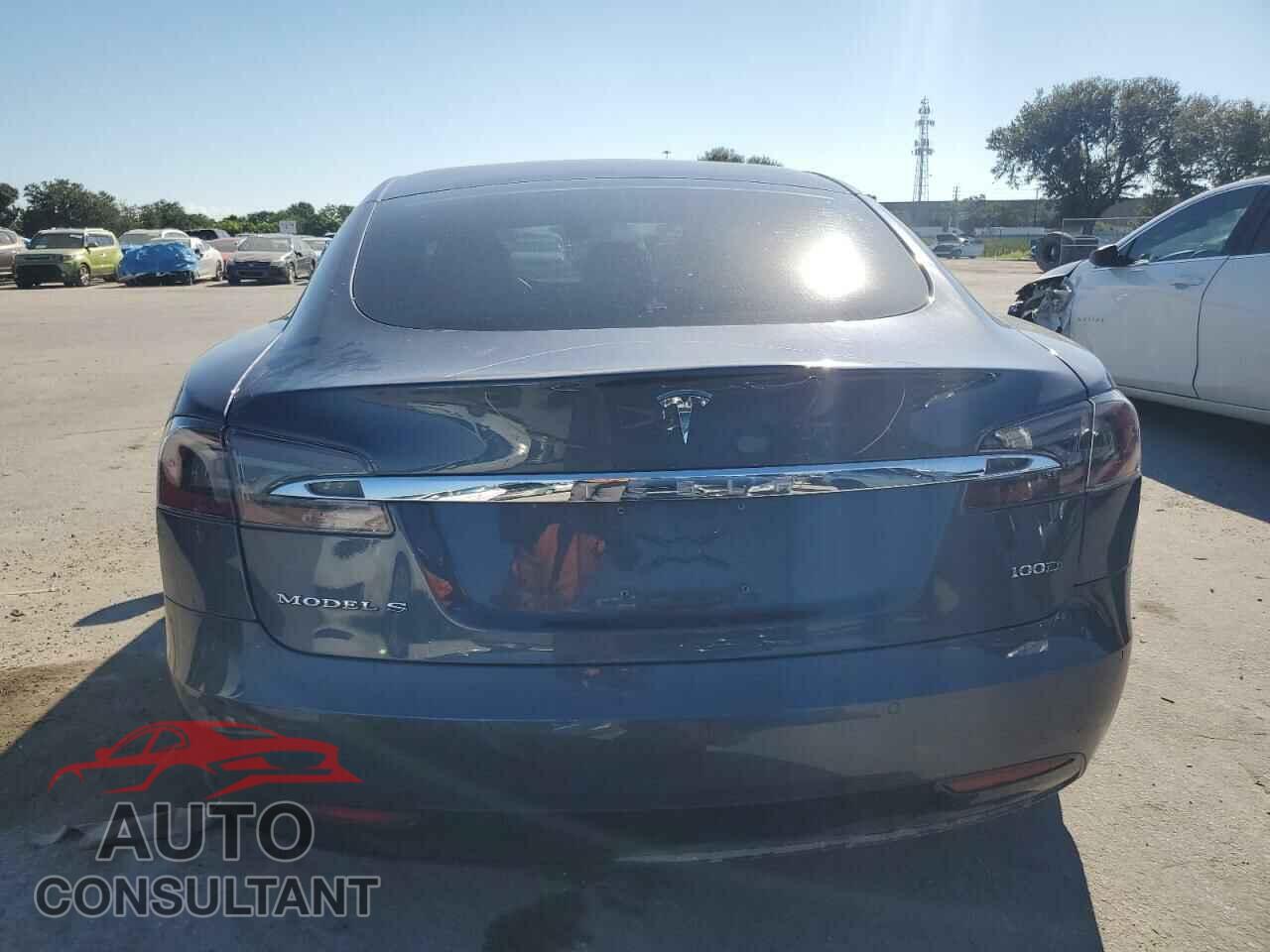TESLA MODEL S 2019 - 5YJSA1E27KF305179
