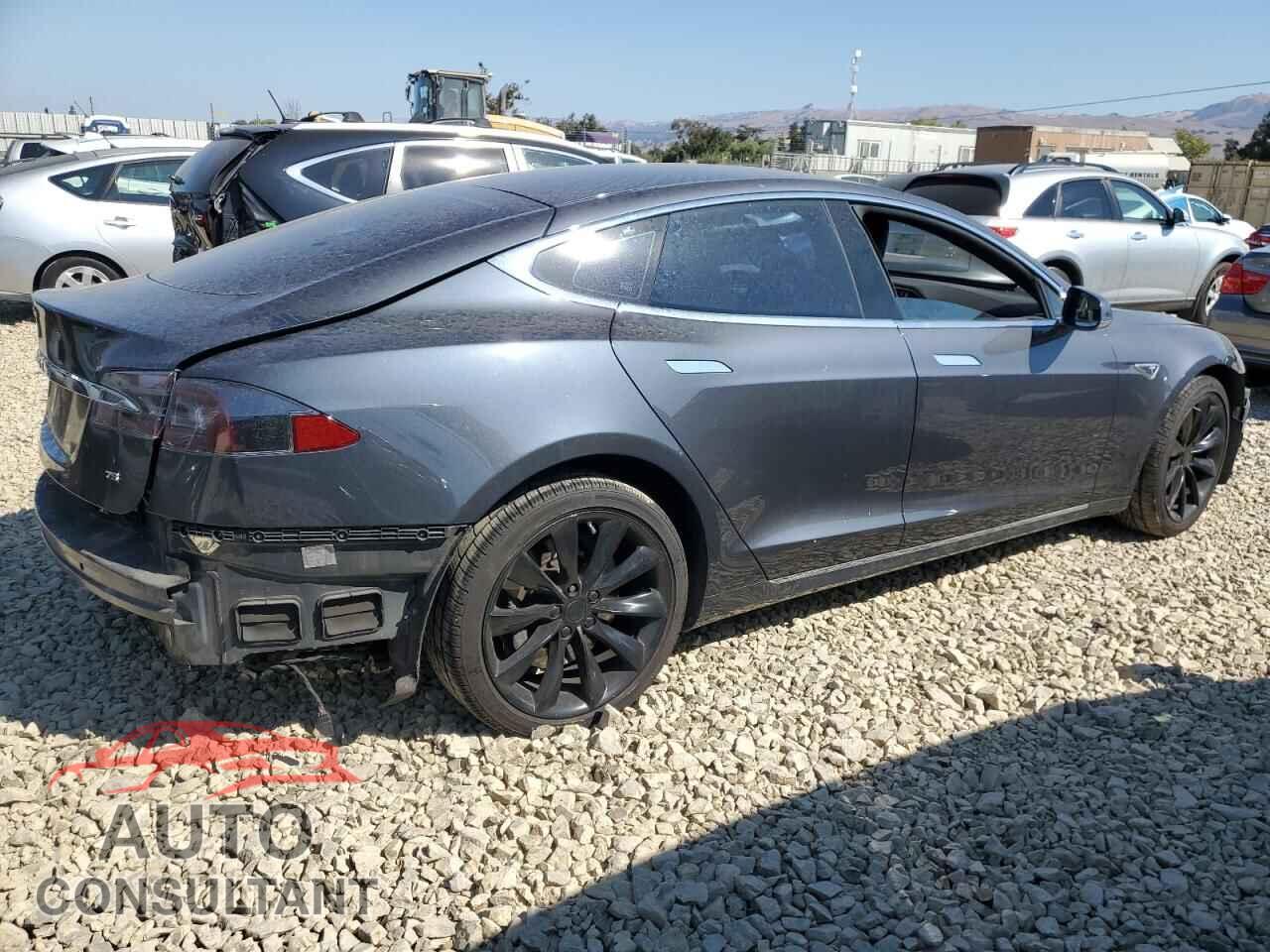 TESLA MODEL S 2016 - 5YJSA1E18GF161320