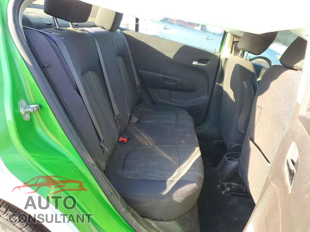 CHEVROLET SONIC 2015 - 1G1JD5SH7F4158564