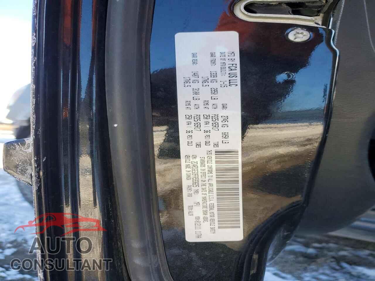 DODGE CARAVAN 2015 - 2C4RDGEG9FR593625