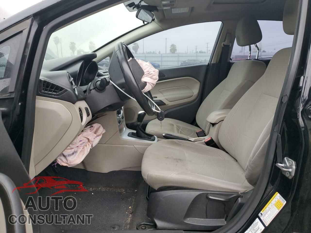 FORD FIESTA 2016 - 3FADP4EJ1GM109036