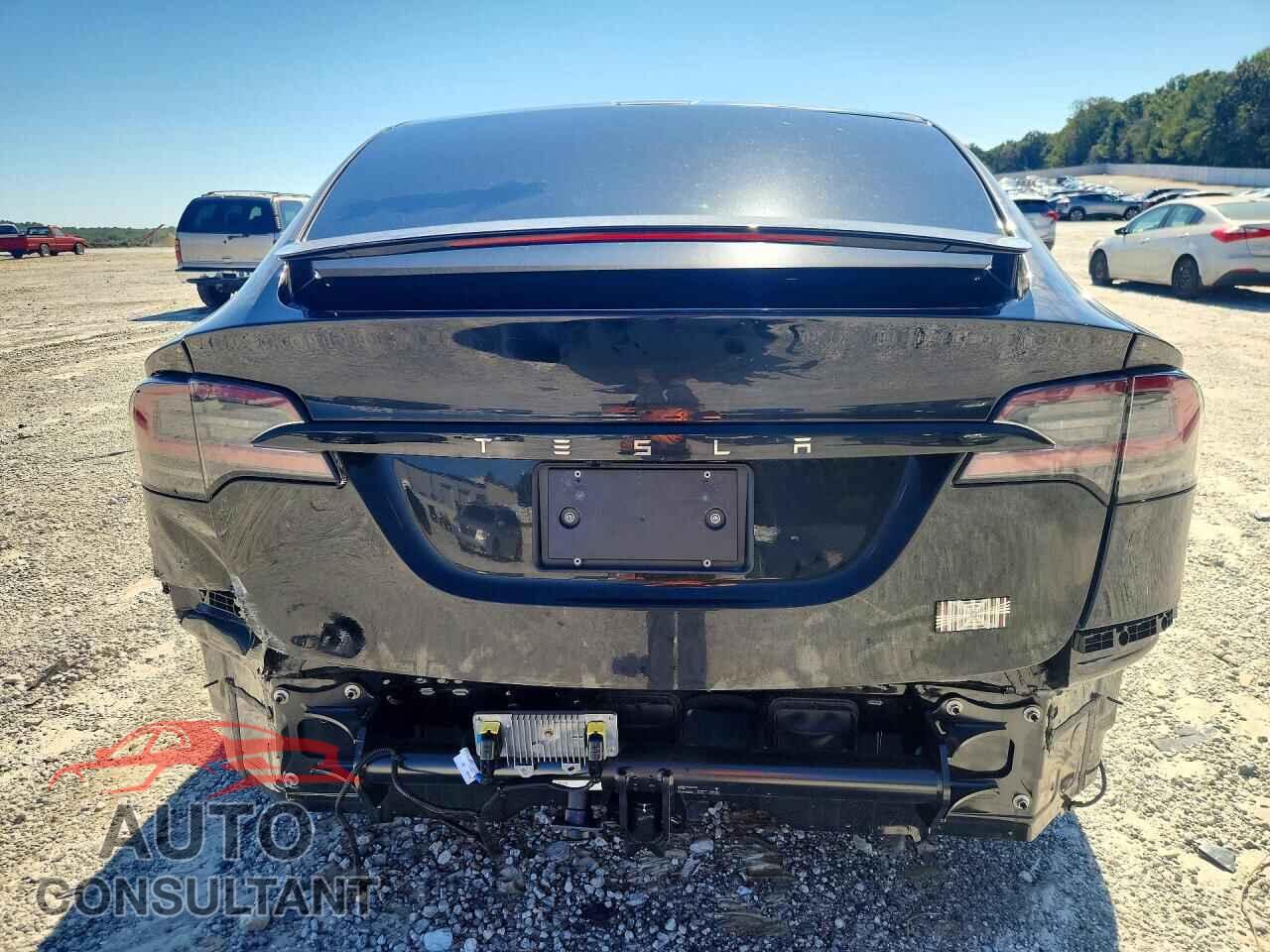 TESLA MODEL X 2024 - 7SAXCBE67RF446324