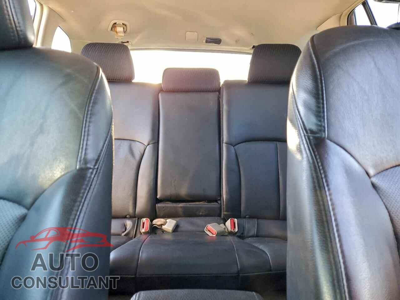 SUBARU OUTBACK 2010 - 4S4BRBLC2A3328015