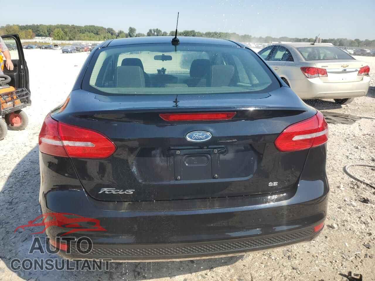 FORD FOCUS 2017 - 1FADP3F2XHL244178