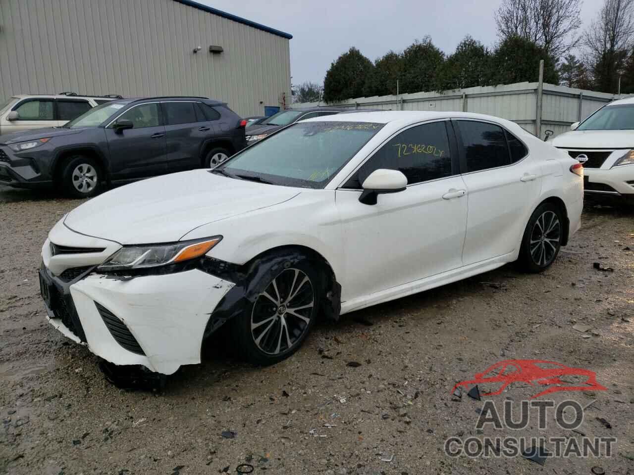 TOYOTA CAMRY 2018 - 4T1B11HK3JU622549