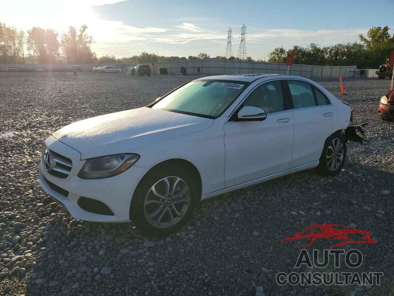 MERCEDES-BENZ C-CLASS 2018 - 55SWF4KB1JU242764