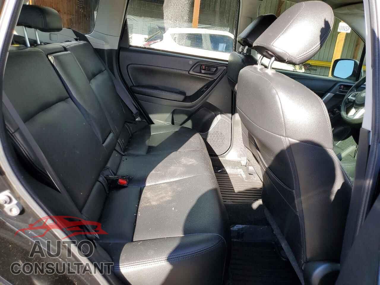 SUBARU FORESTER 2017 - JF2SJAEC1HG583374