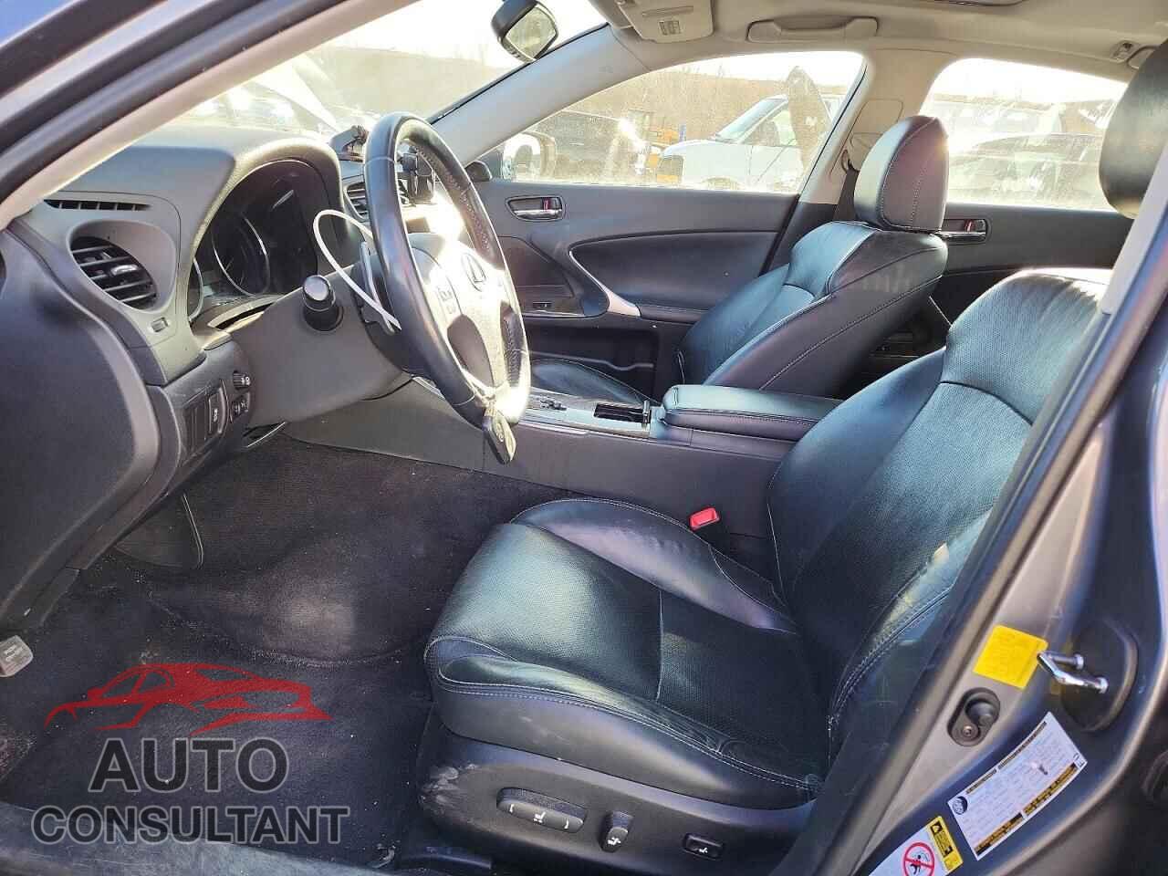 LEXUS IS 2012 - JTHCF5C29C5054876