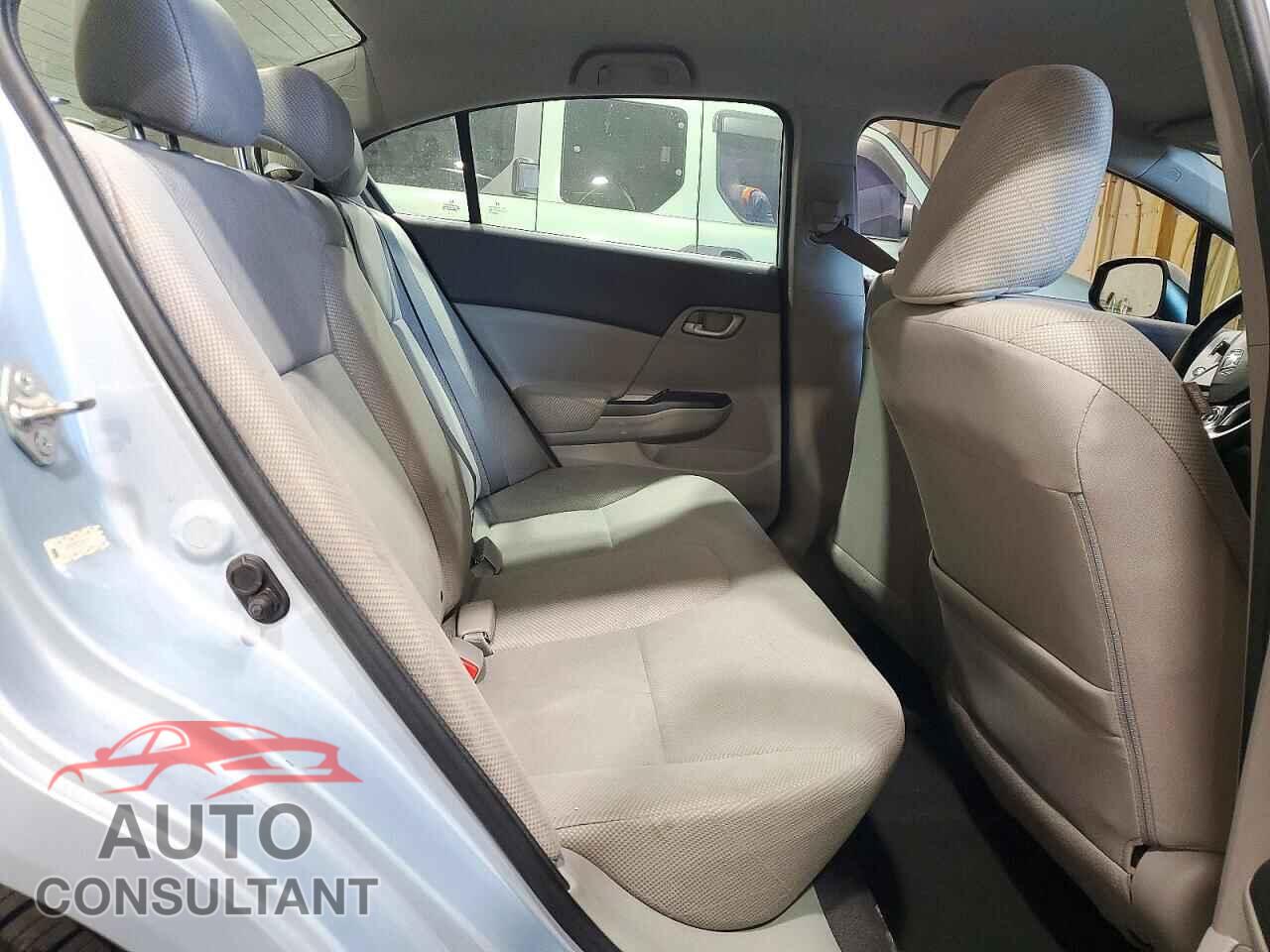HONDA CIVIC 2012 - 2HGFB2F52CH591274