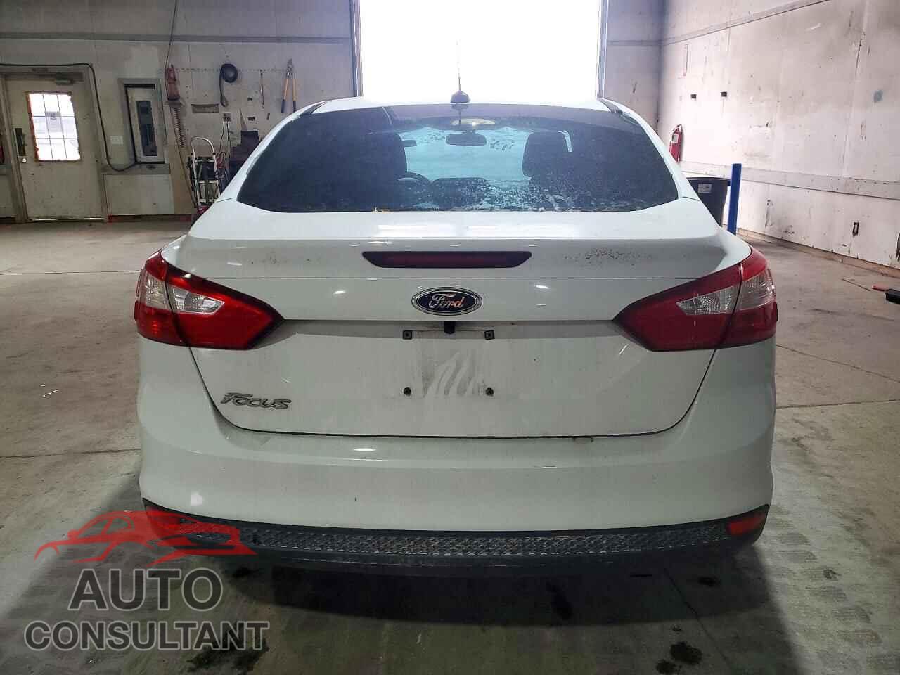 FORD FOCUS 2012 - 1FAHP3E28CL303773