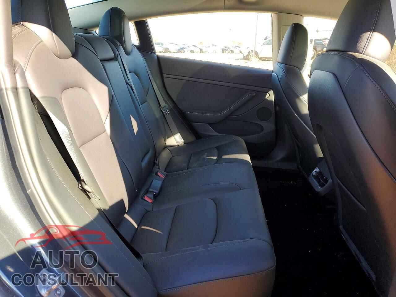 TESLA MODEL 3 2023 - 5YJ3E1EA3PF649440