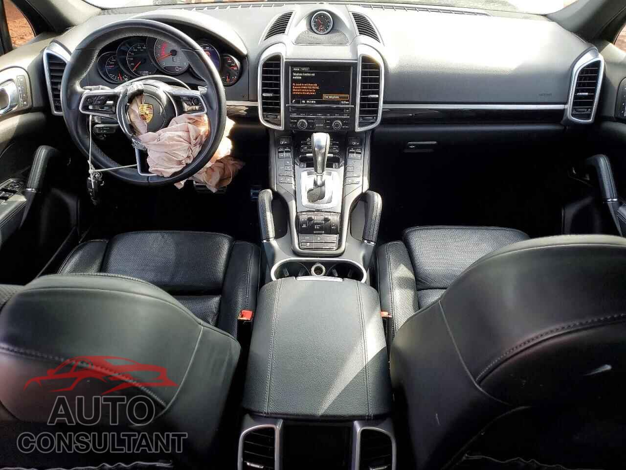 PORSCHE CAYENNE 2016 - WP1AB2A27GLA96646