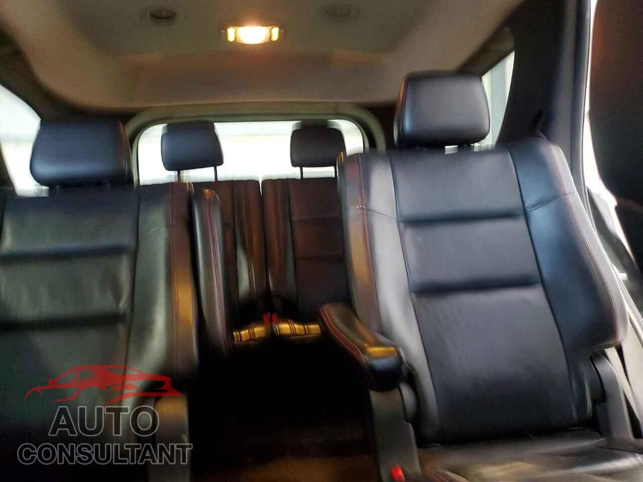 DODGE DURANGO 2018 - 1C4RDJDG1JC174409