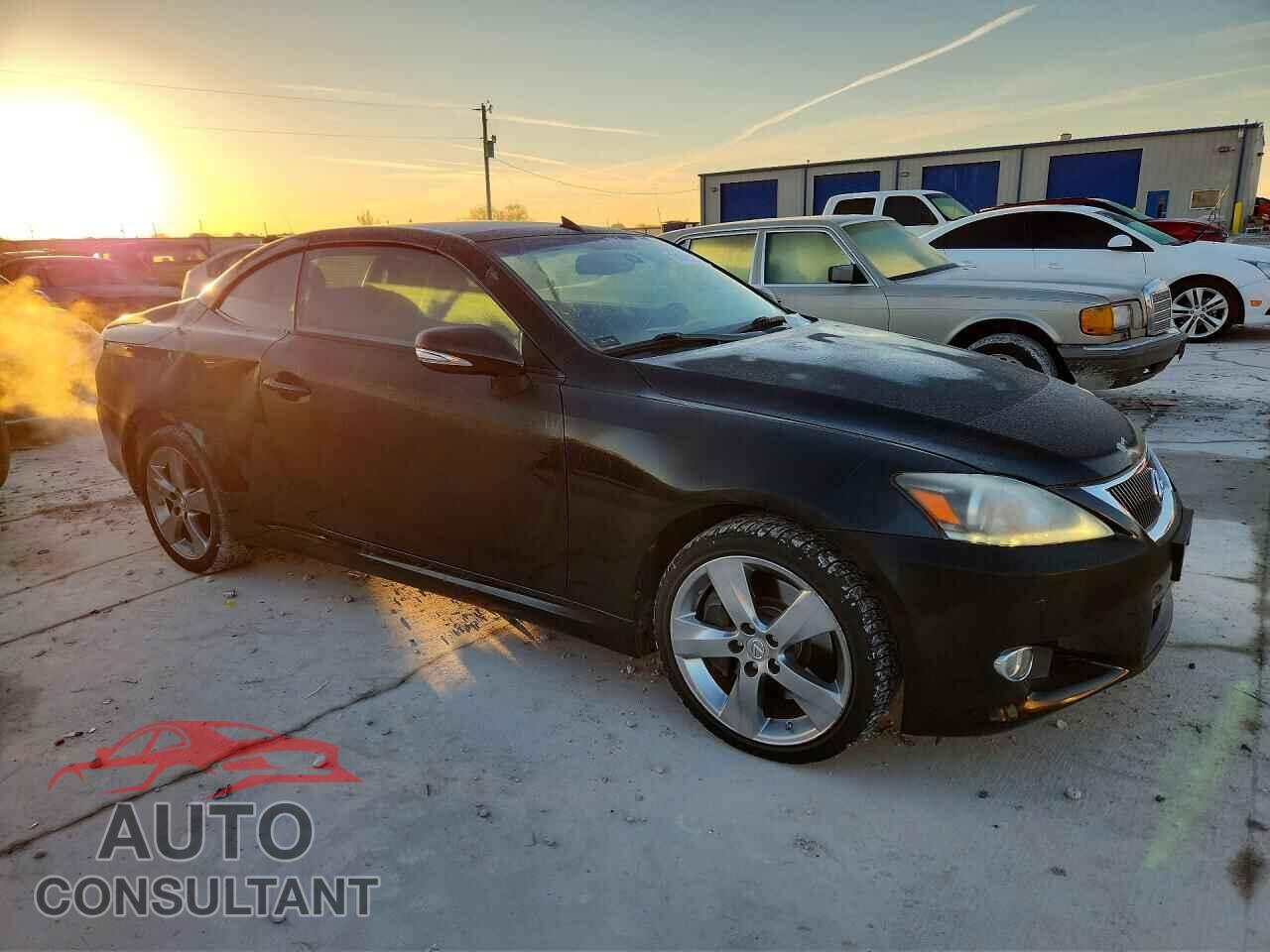 LEXUS IS 2011 - JTHFE2C21B2505426