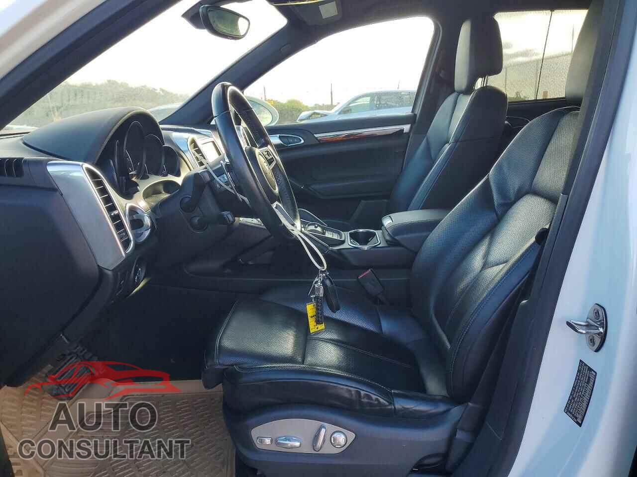 PORSCHE CAYENNE 2016 - WP1AA2A21GLA11612