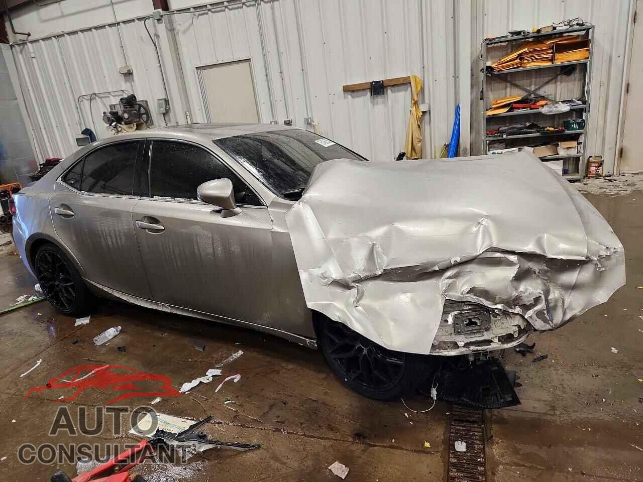 LEXUS IS 2014 - JTHCF1D27E5004441