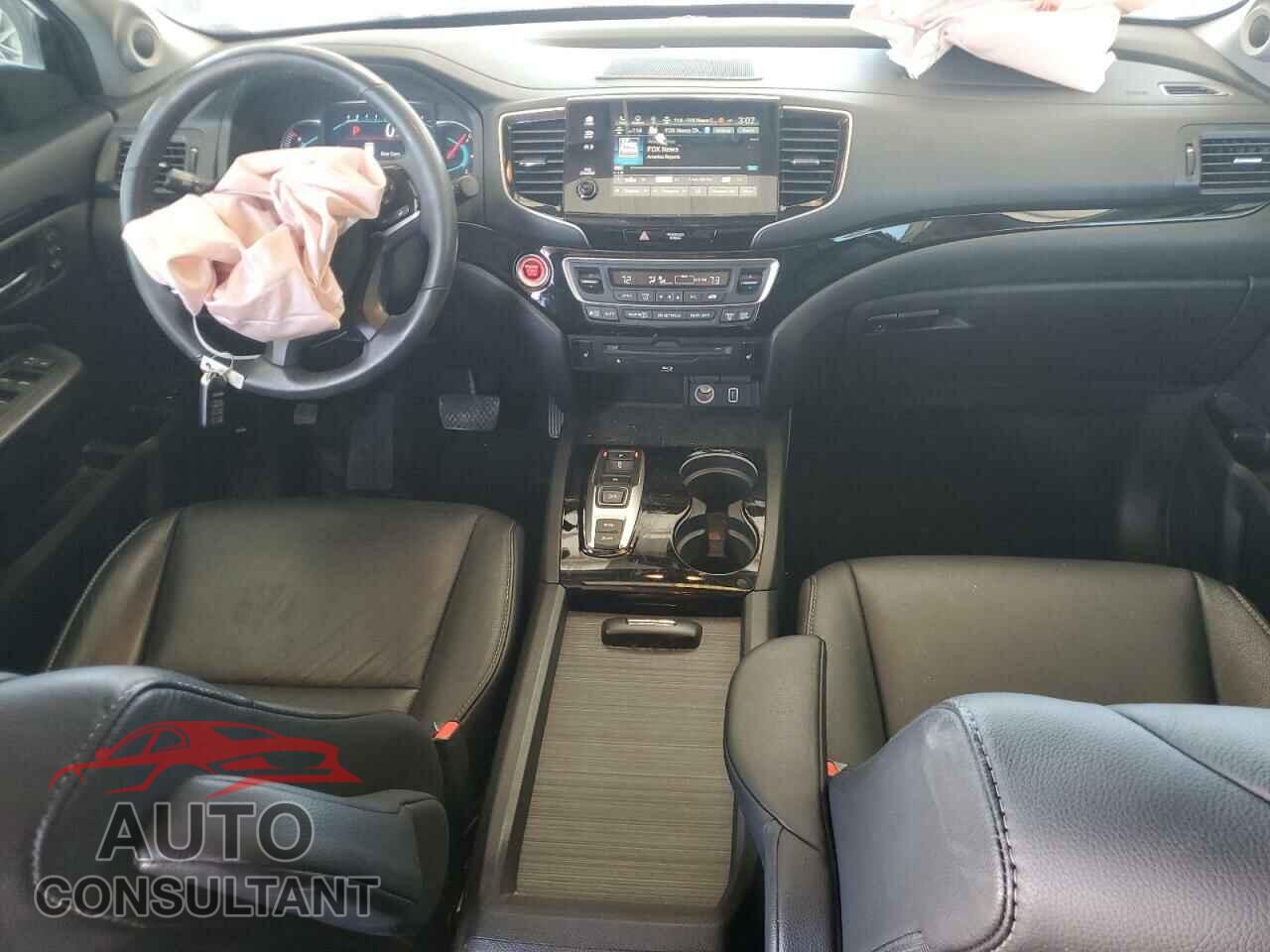 HONDA PILOT 2020 - 5FNYF5H96LB017733