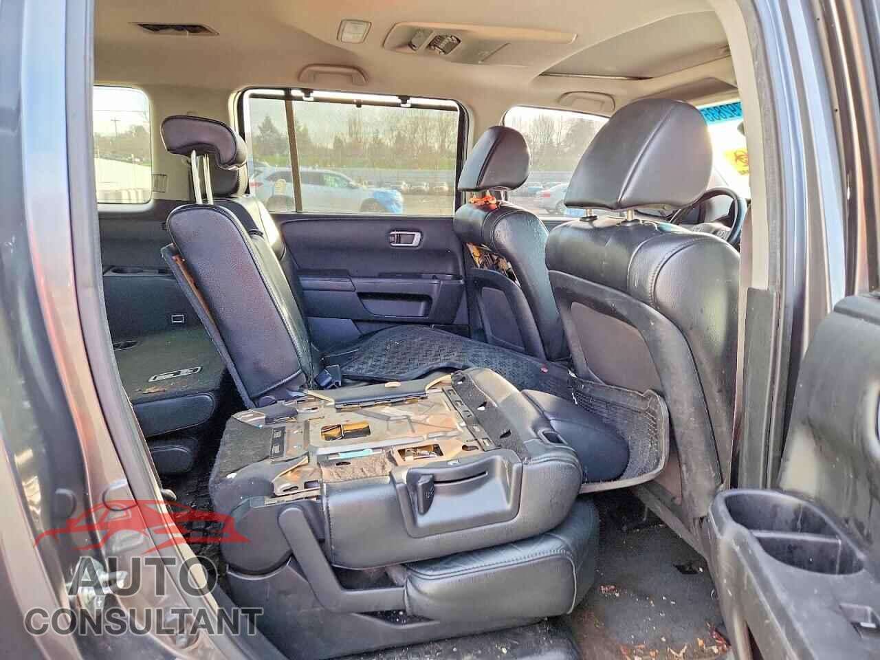 HONDA PILOT 2013 - 5FNYF4H97DB041261
