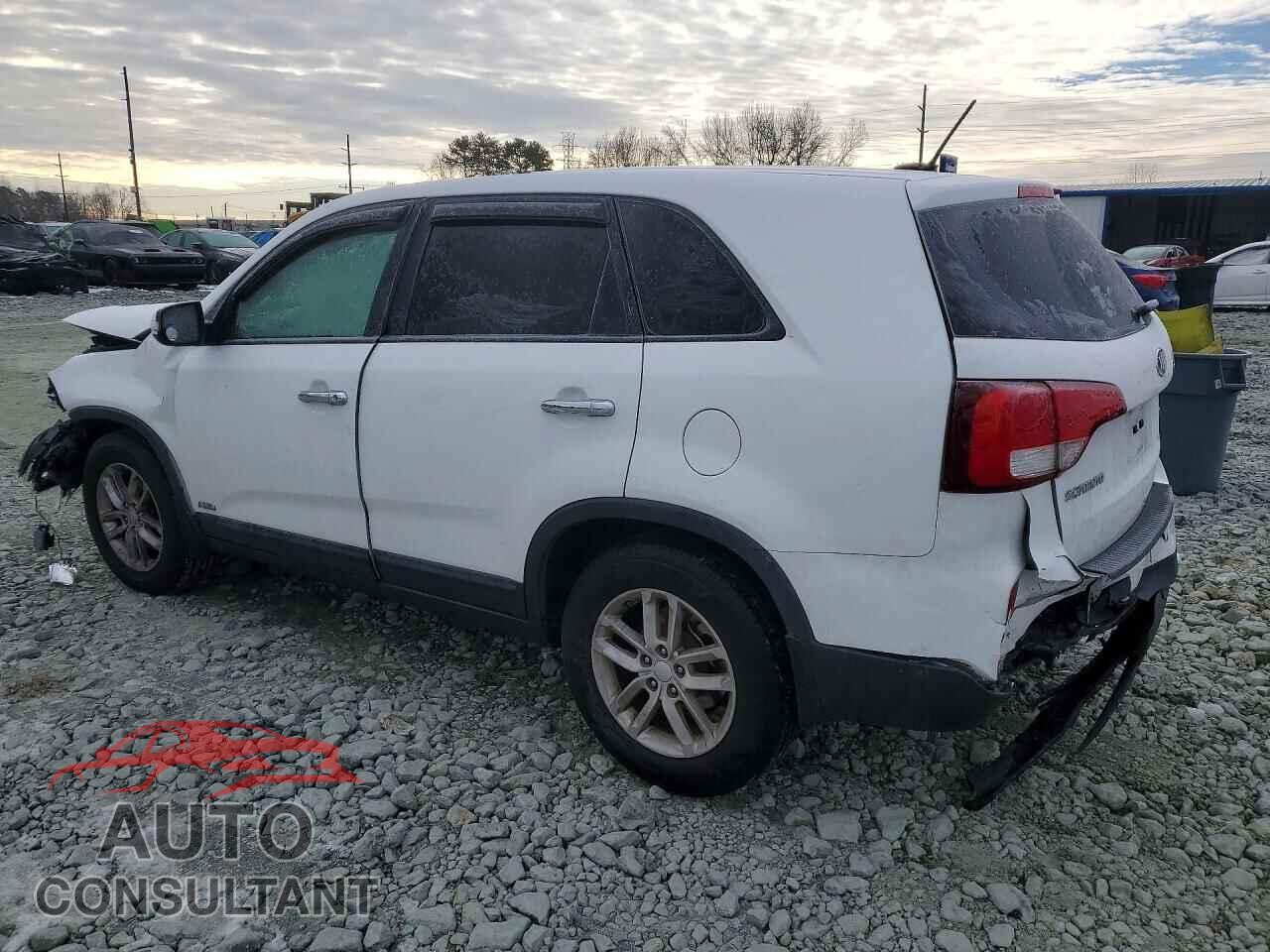 KIA SORENTO 2015 - 5XYKTCA64FG552012