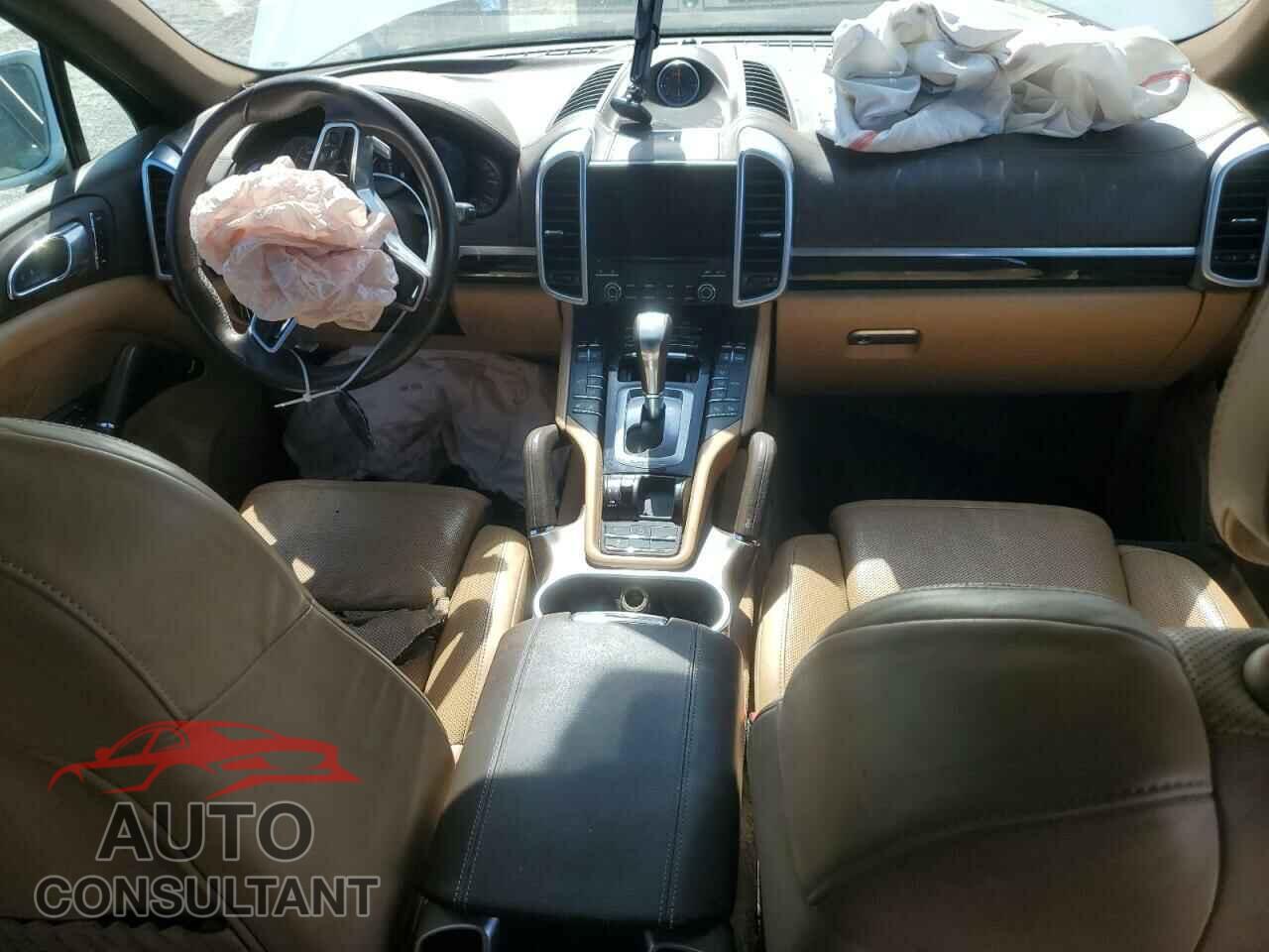 PORSCHE CAYENNE 2017 - WP1AA2A23HKA86903
