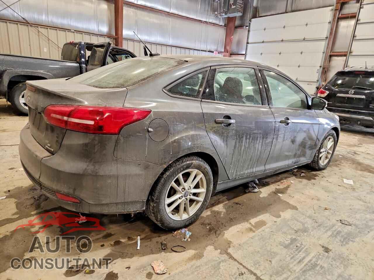 FORD FOCUS 2015 - 1FADP3F21FL309092
