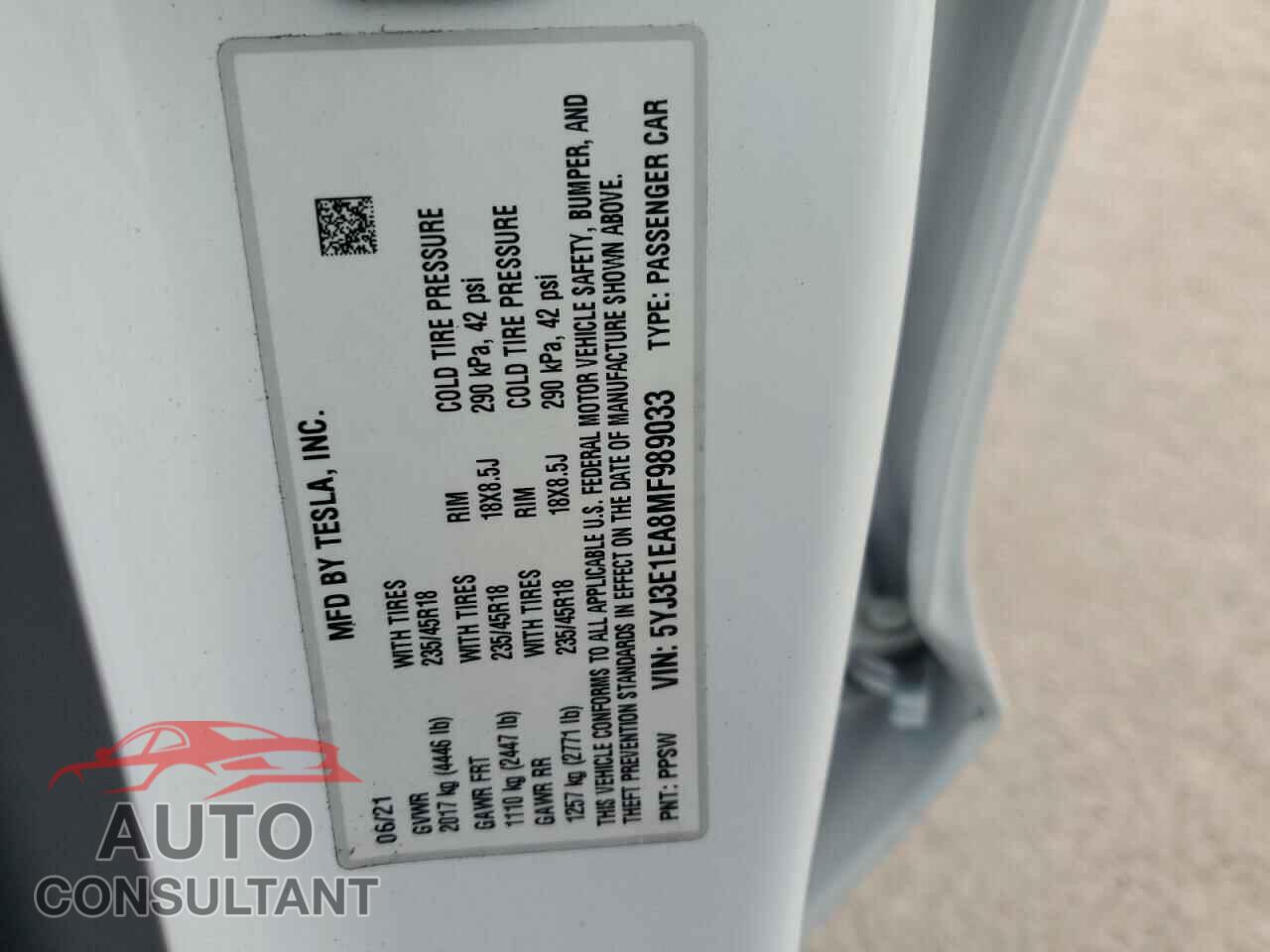 TESLA MODEL 3 2021 - 5YJ3E1EA8MF989033