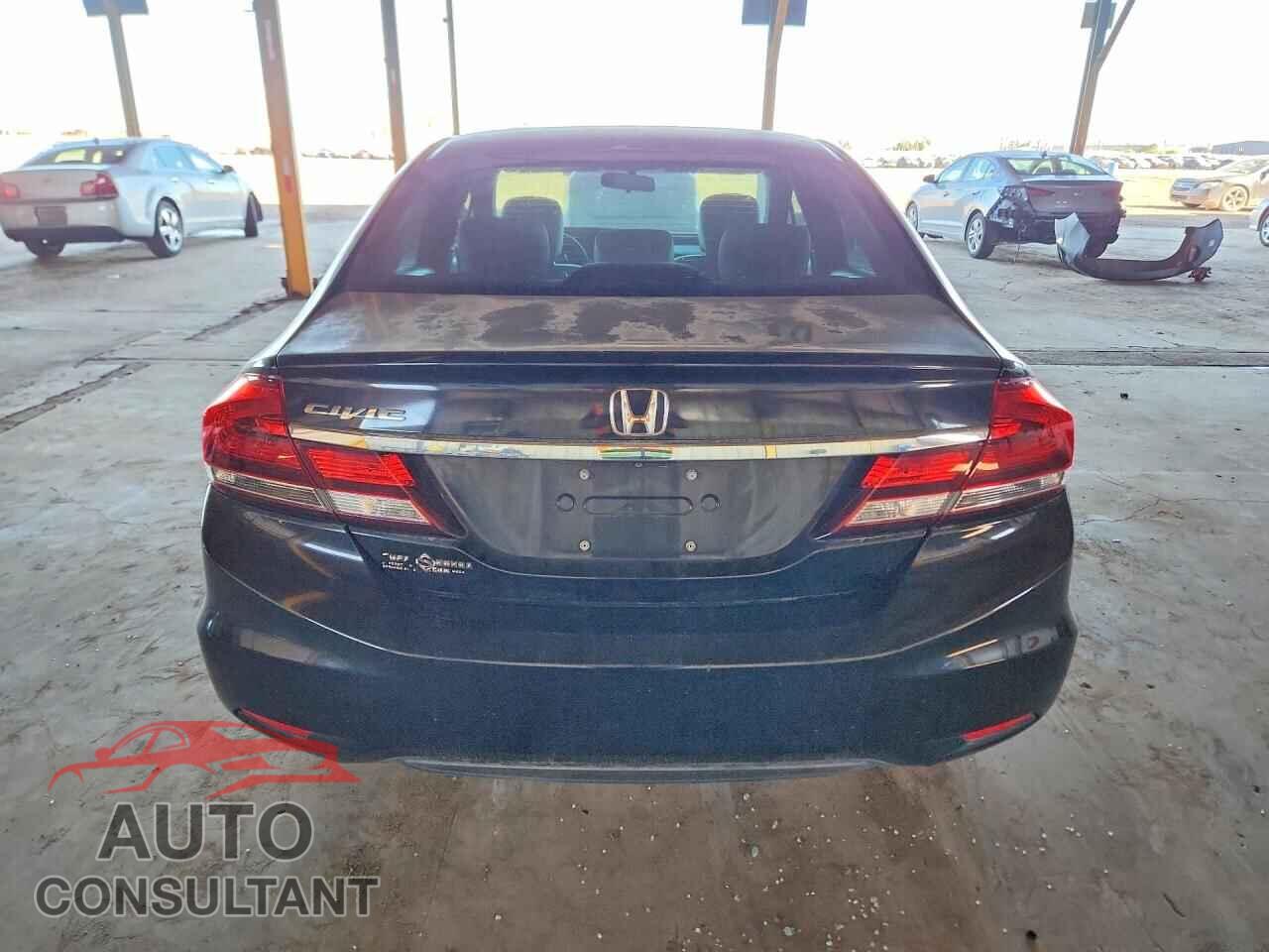 HONDA CIVIC 2013 - 2HGFB2F96DH511222