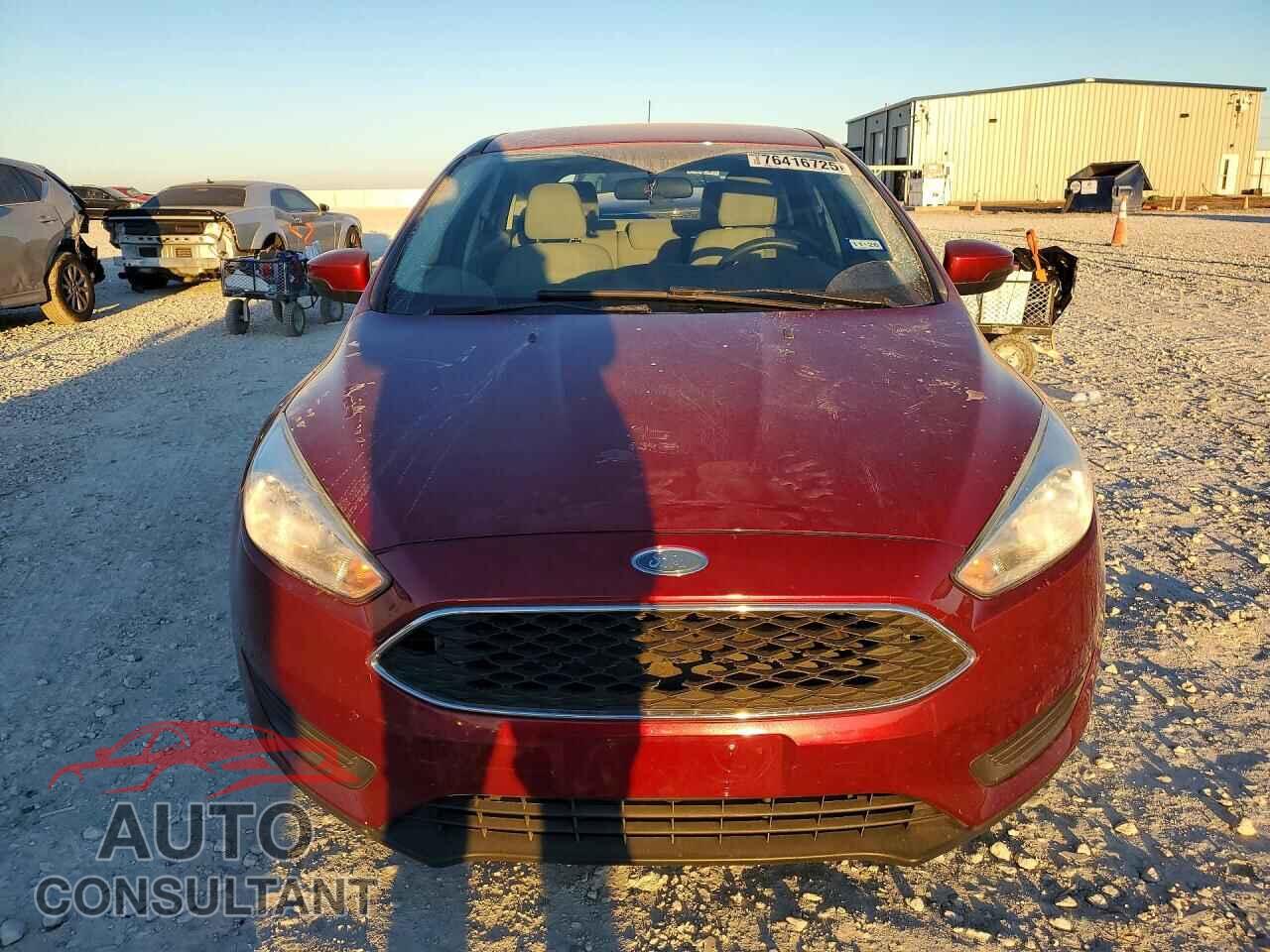 FORD FOCUS 2017 - 1FADP3K2XHL246566