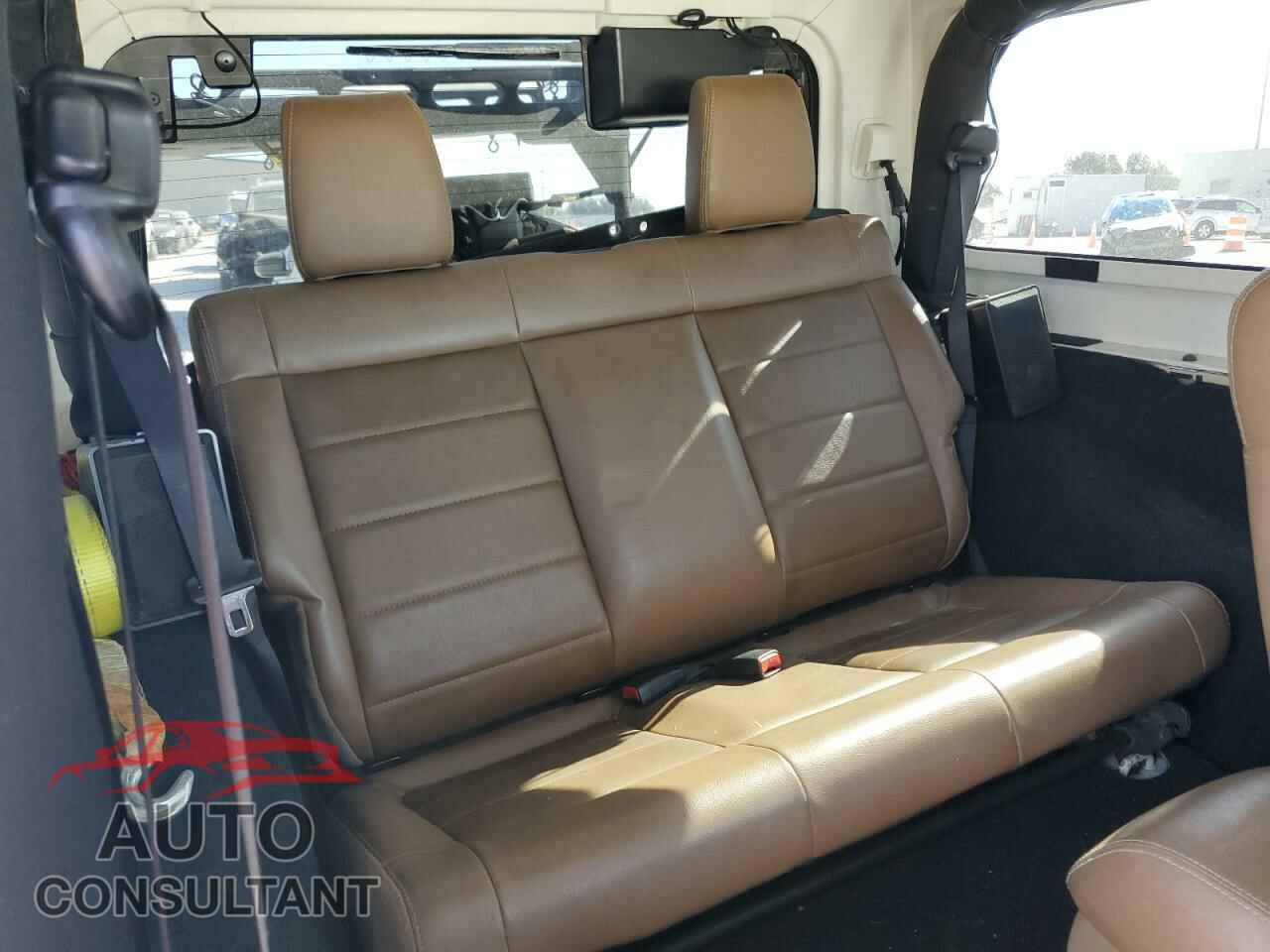 JEEP WRANGLER 2011 - 1J4AA2D15BL615669
