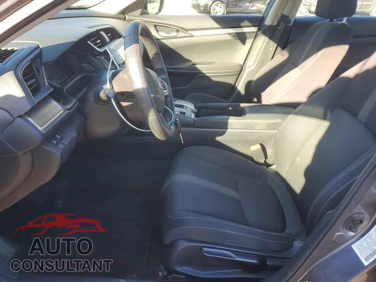 HONDA CIVIC 2019 - 2HGFC2F67KH558386