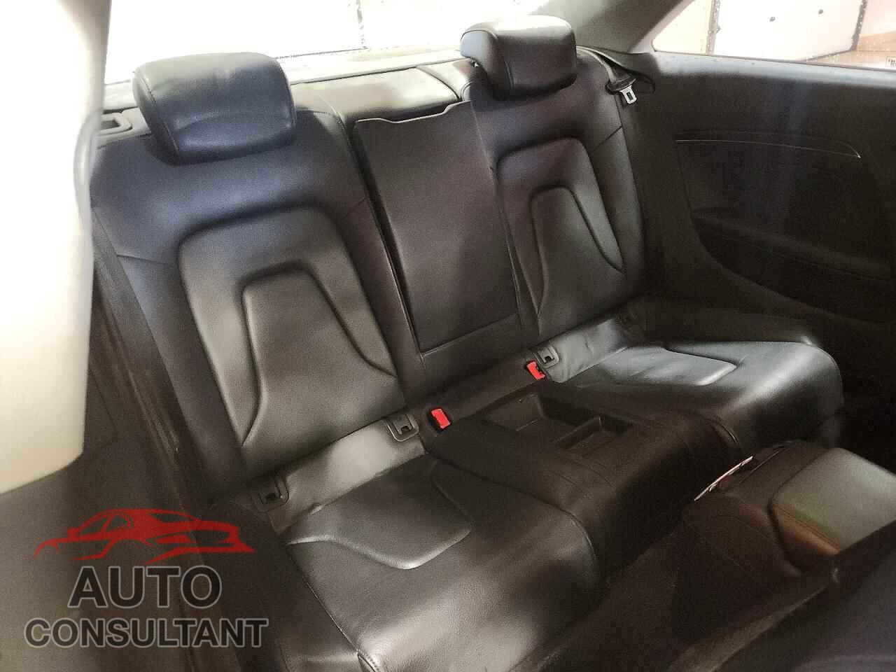 AUDI A5 2013 - WAULFAFR0DA028496