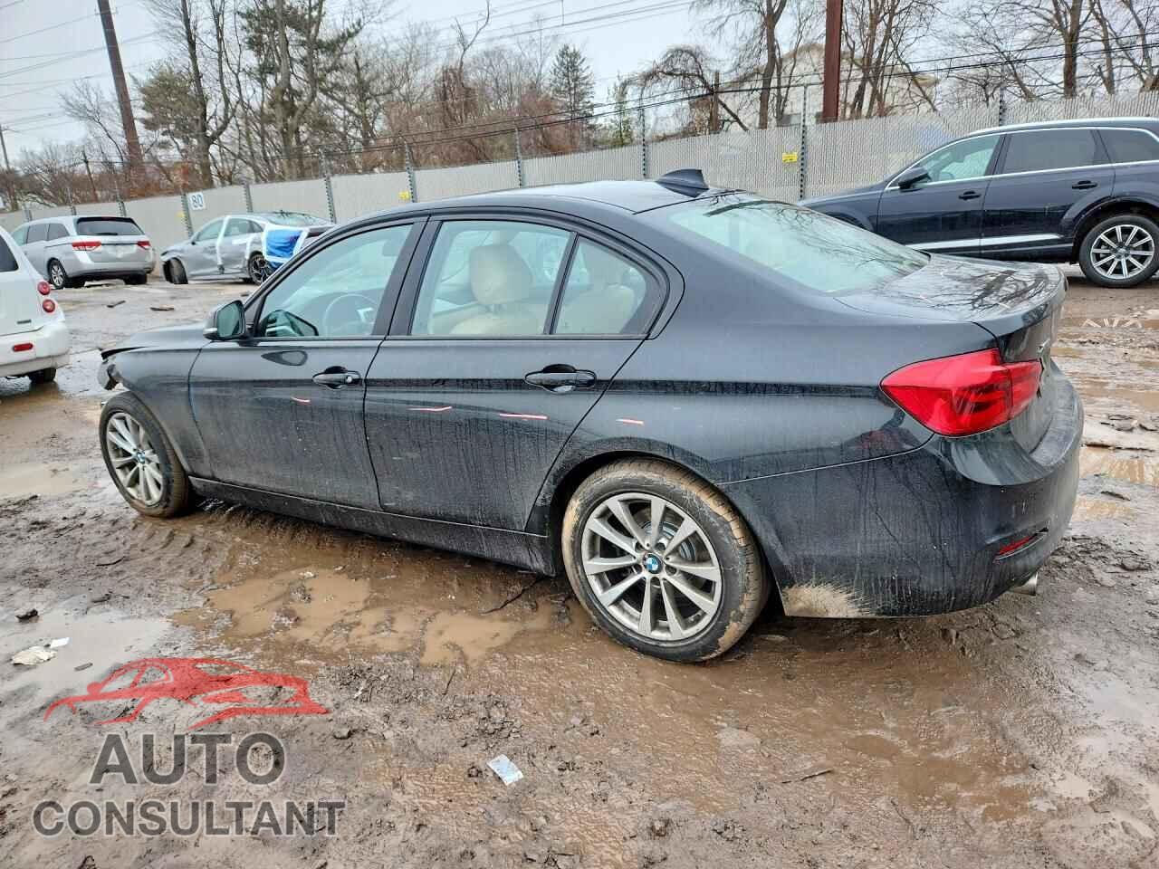 BMW 3 SERIES 2018 - WBA8A3C50JK763745