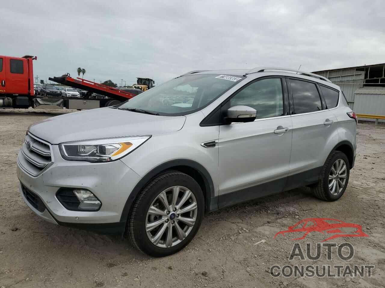 FORD ESCAPE 2018 - 1FMCU0J90JUD35683