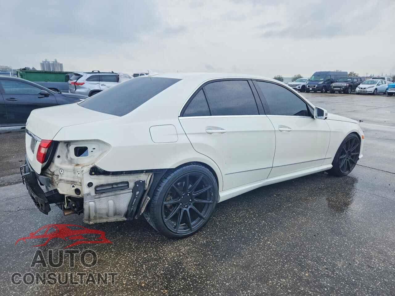 MERCEDES-BENZ E 2013 - WDDHF5KB7DA733097