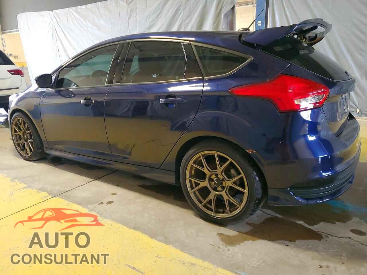 FORD FOCUS 2016 - 1FADP3L90GL243931