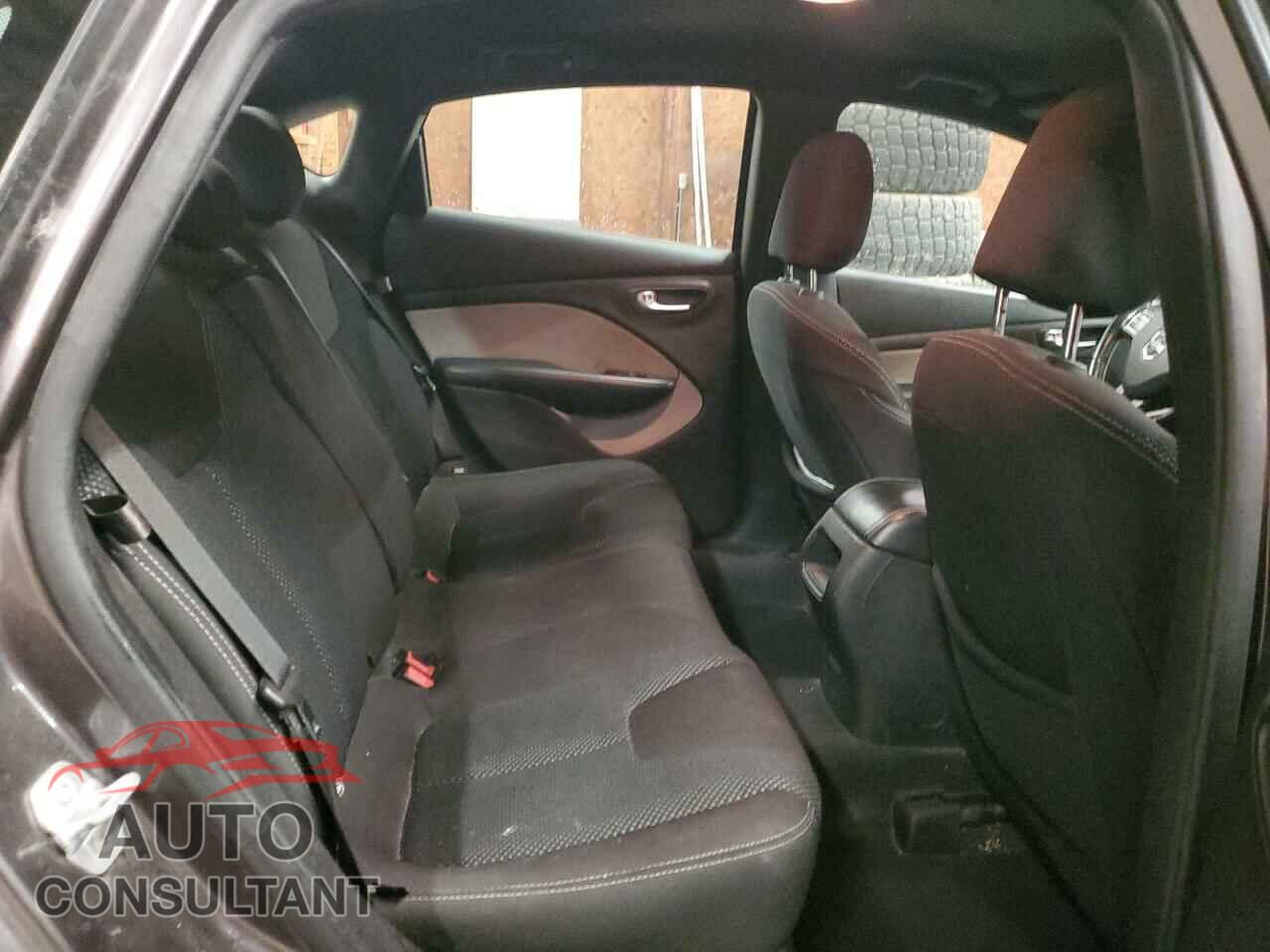DODGE DART 2015 - 1C3CDFBB1FD165340