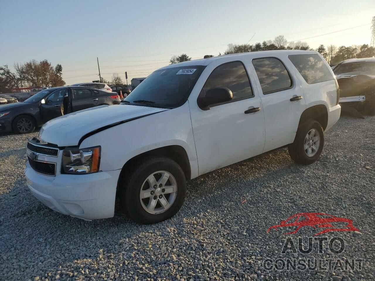 CHEVROLET TAHOE 2013 - 1GNSK2E04DR128189