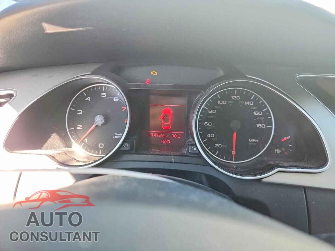 AUDI A5 2010 - WAURFAFR3AA056802