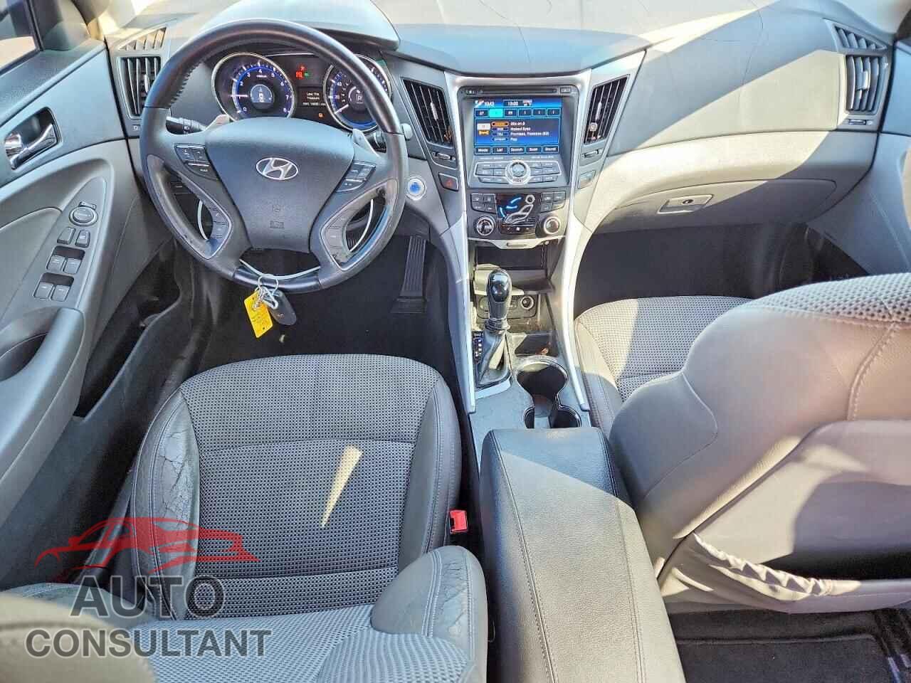 HYUNDAI SONATA 2012 - 5NPEC4AB7CH432032