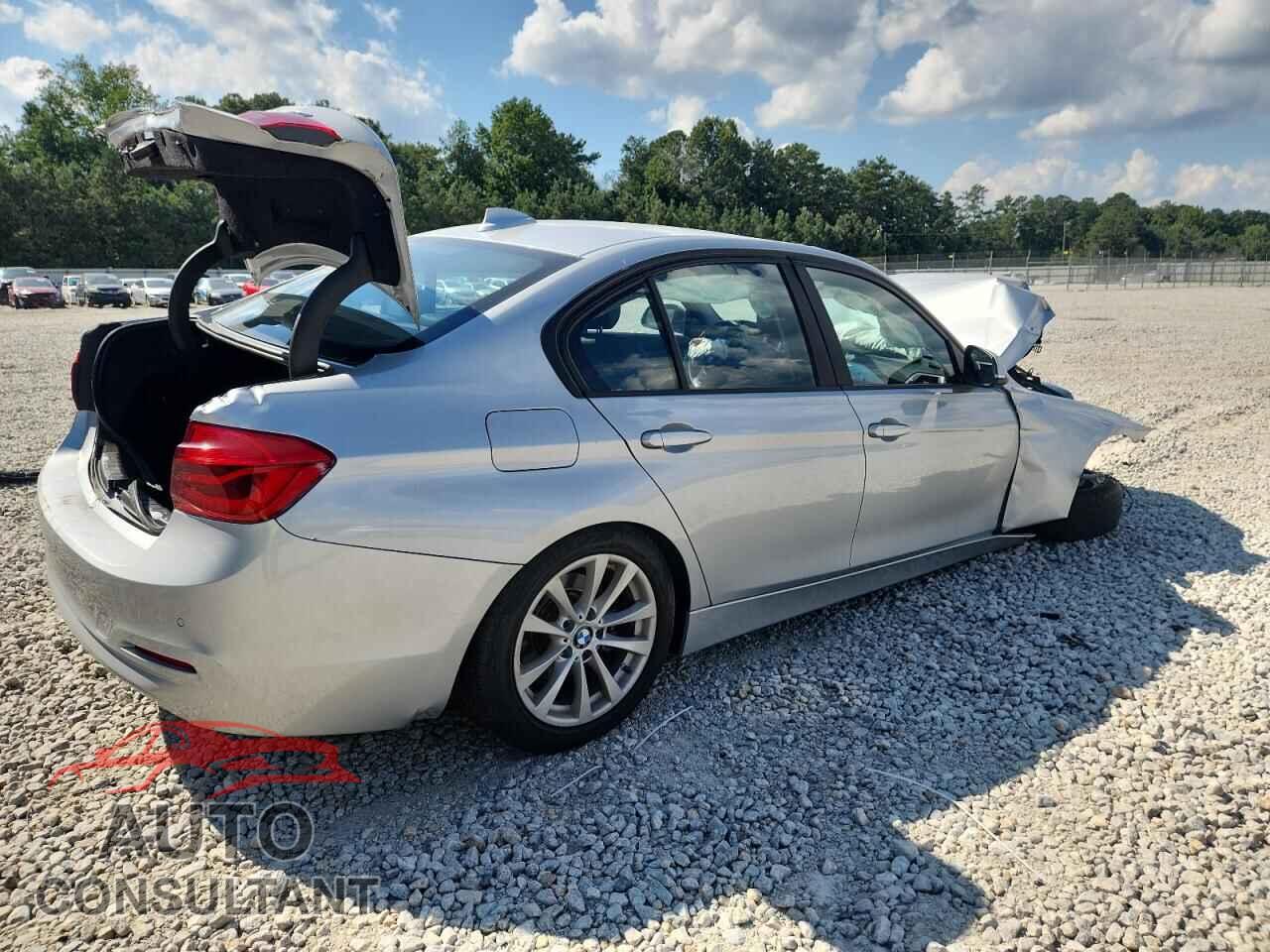 BMW 3 SERIES 2017 - WBA8A9C55HK620349