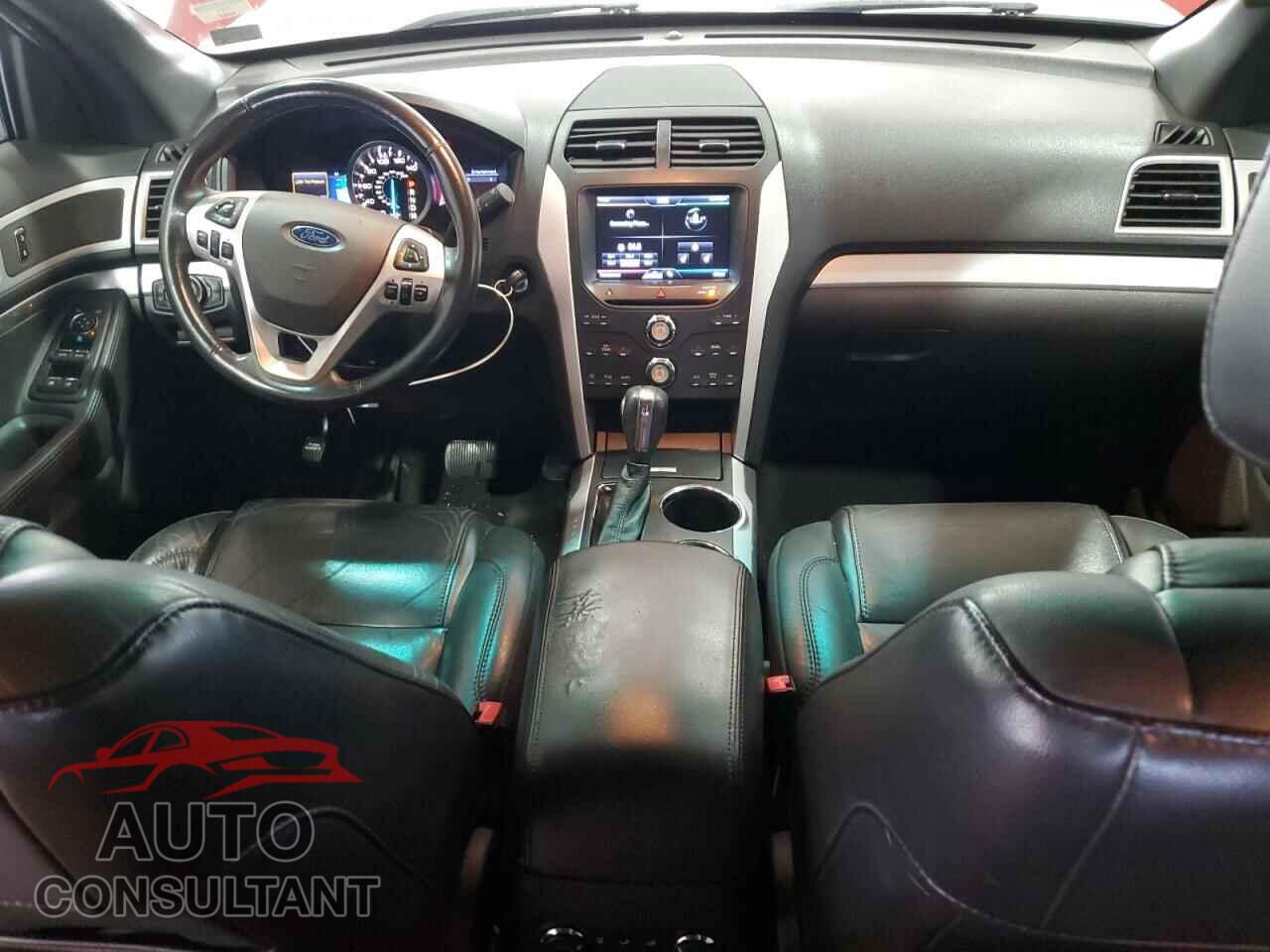 FORD EXPLORER 2013 - 1FM5K7D88DGB13258